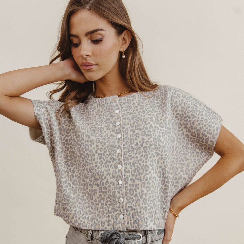 Bohme Izzie Gray Leopard Print Button Front Cardigan Oversized Cap Sleeve Top M